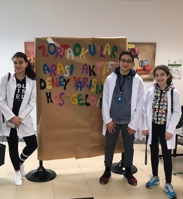 Middle School Students Participated in Active Experiment Contest