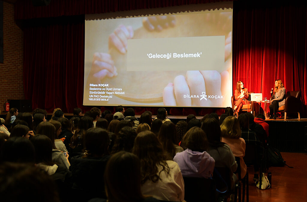 Dilara Koçak Came Together with Our Students in the Talk on Sustainability